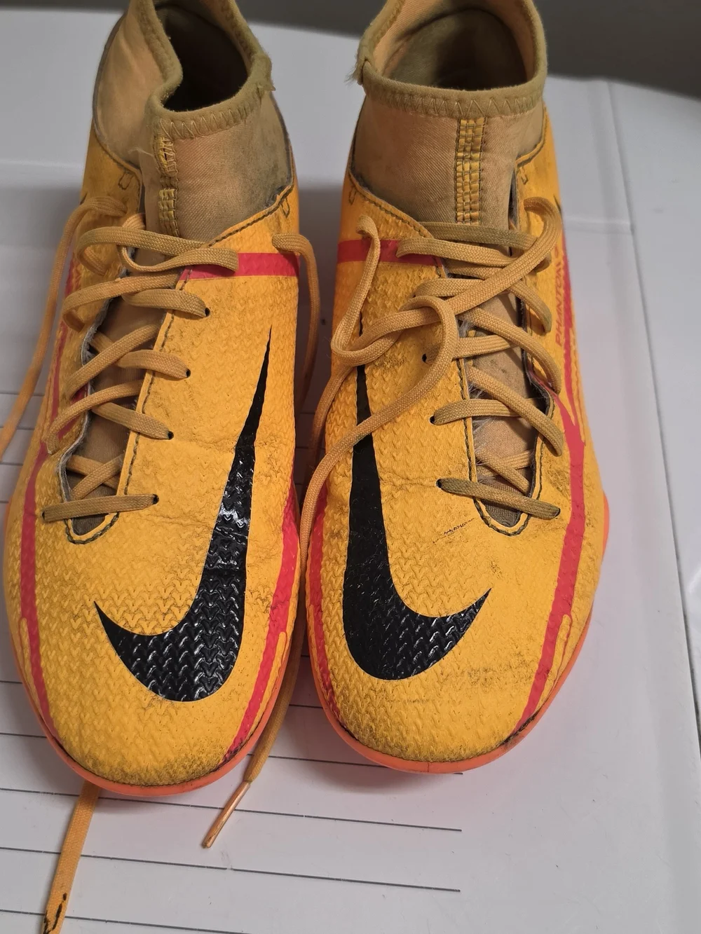 Nike Phantom Kids Soccer Cleats